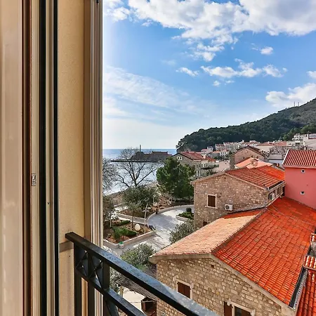 Montesun Andrea Petrovac Budva